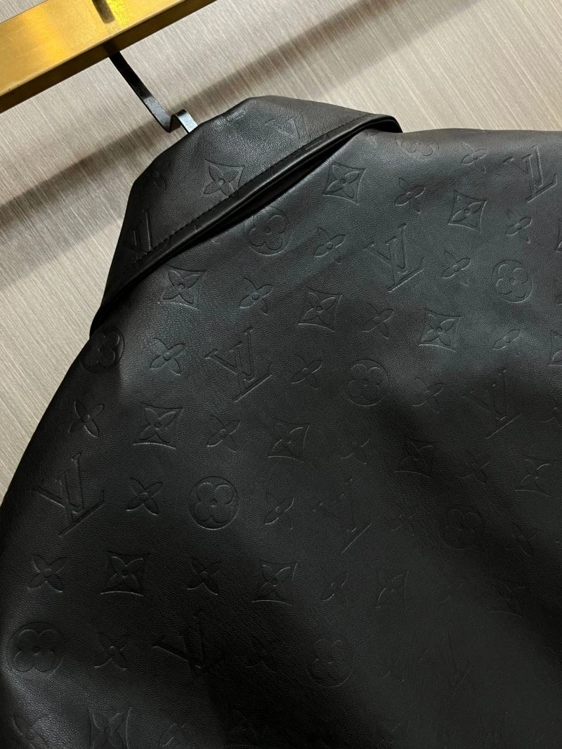 Original Louis Vuitton Outwear 137722