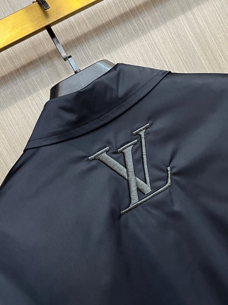 Louis Vuitton Outwear Seasonal 137710