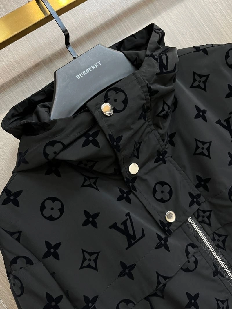 Louis Vuitton Outwear ZipUp 137711