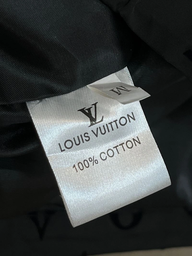 Louis Vuitton Outwear ZipUp 137711