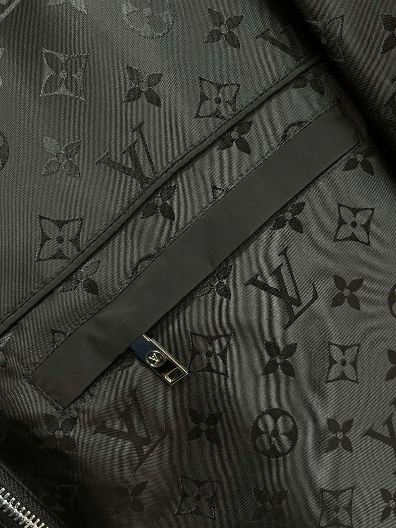 Louis Vuitton Outwear WellDesigned 137719