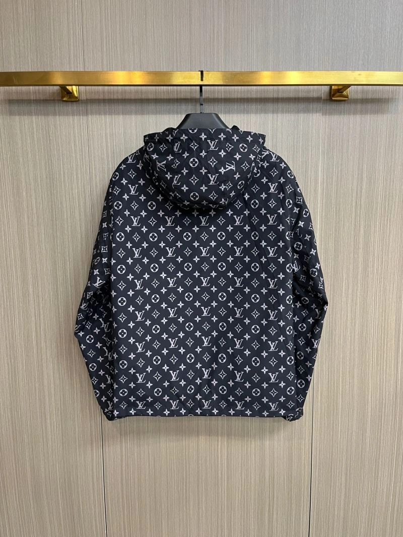 Durable Louis Vuitton Outwear 137708