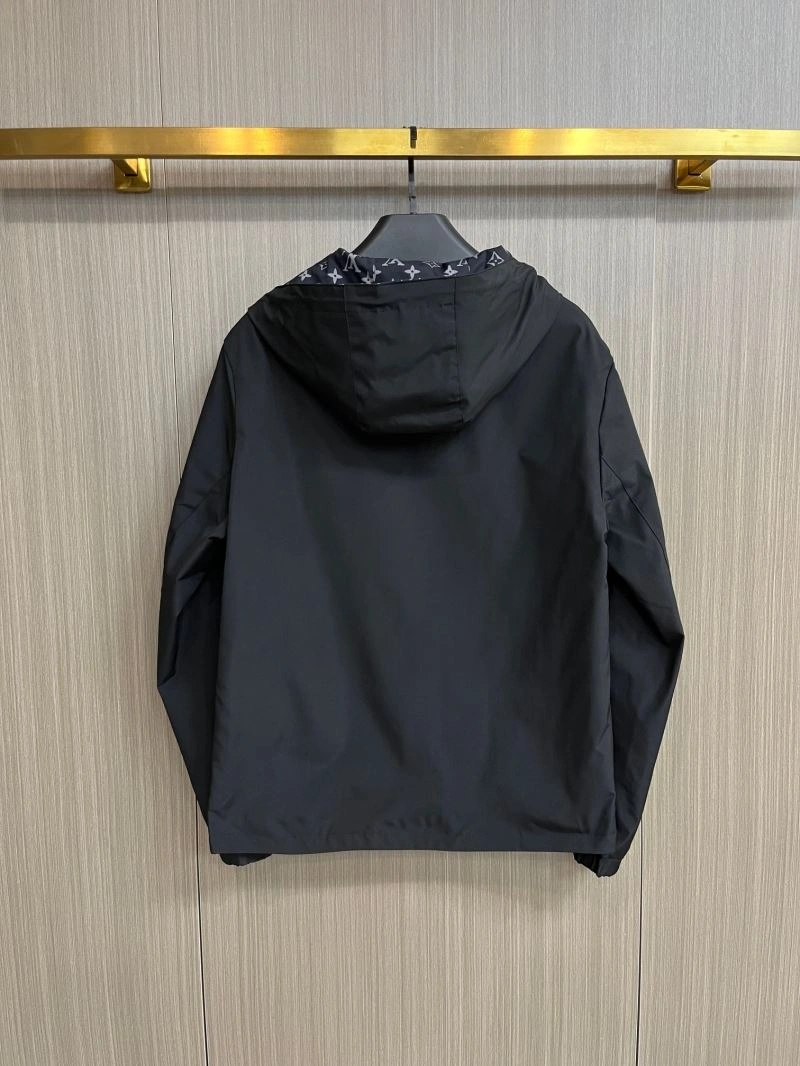 Durable Louis Vuitton Outwear 137708