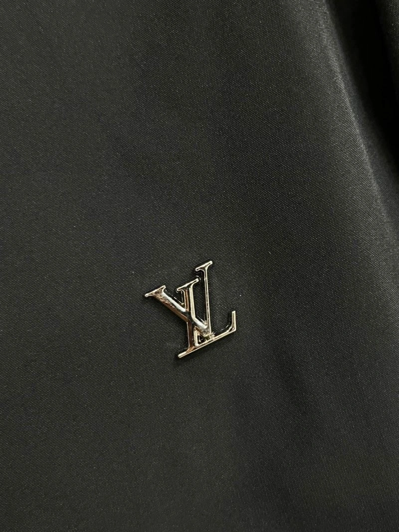 Durable Louis Vuitton Outwear 137708