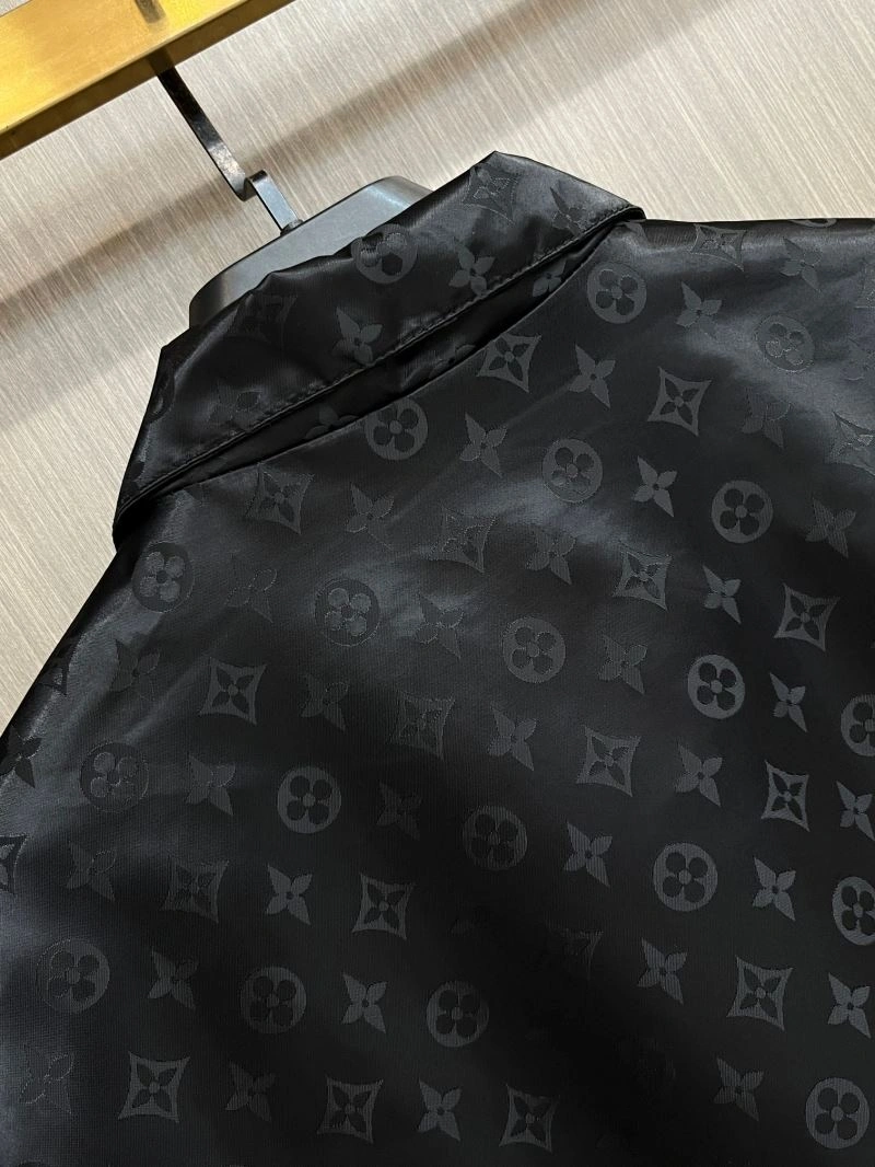 ZipUp Louis Vuitton Outwear 137704