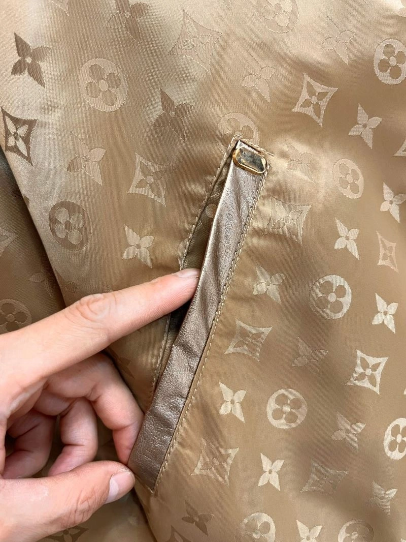 Minimalist Louis Vuitton Outwear 137783