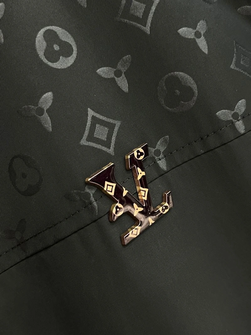 Durable Louis Vuitton Outwear 137707