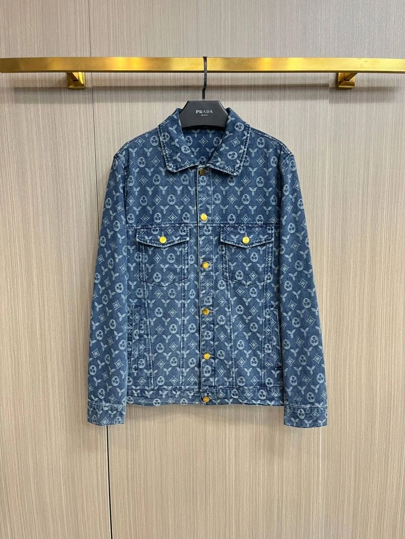 Classic Louis Vuitton Outwear 137703