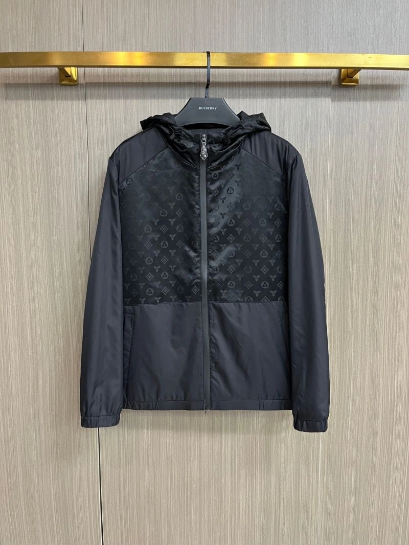 Seasonal Louis Vuitton Outwear 137701