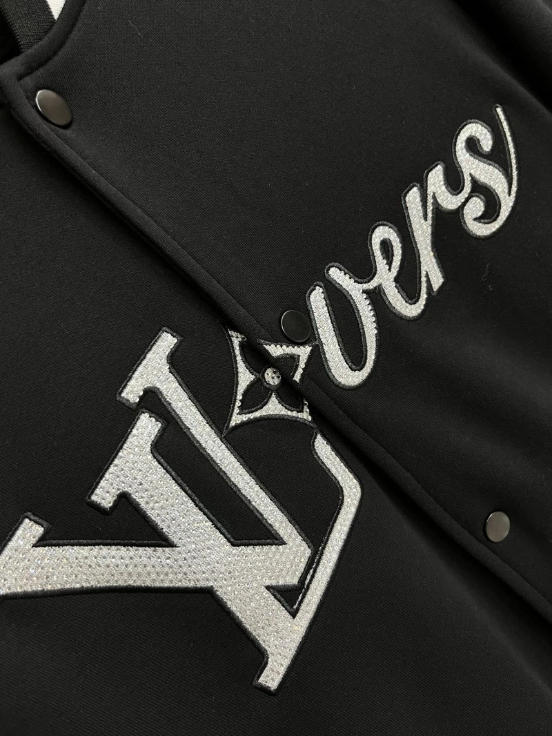Louis Vuitton Outwear Versatile 137697