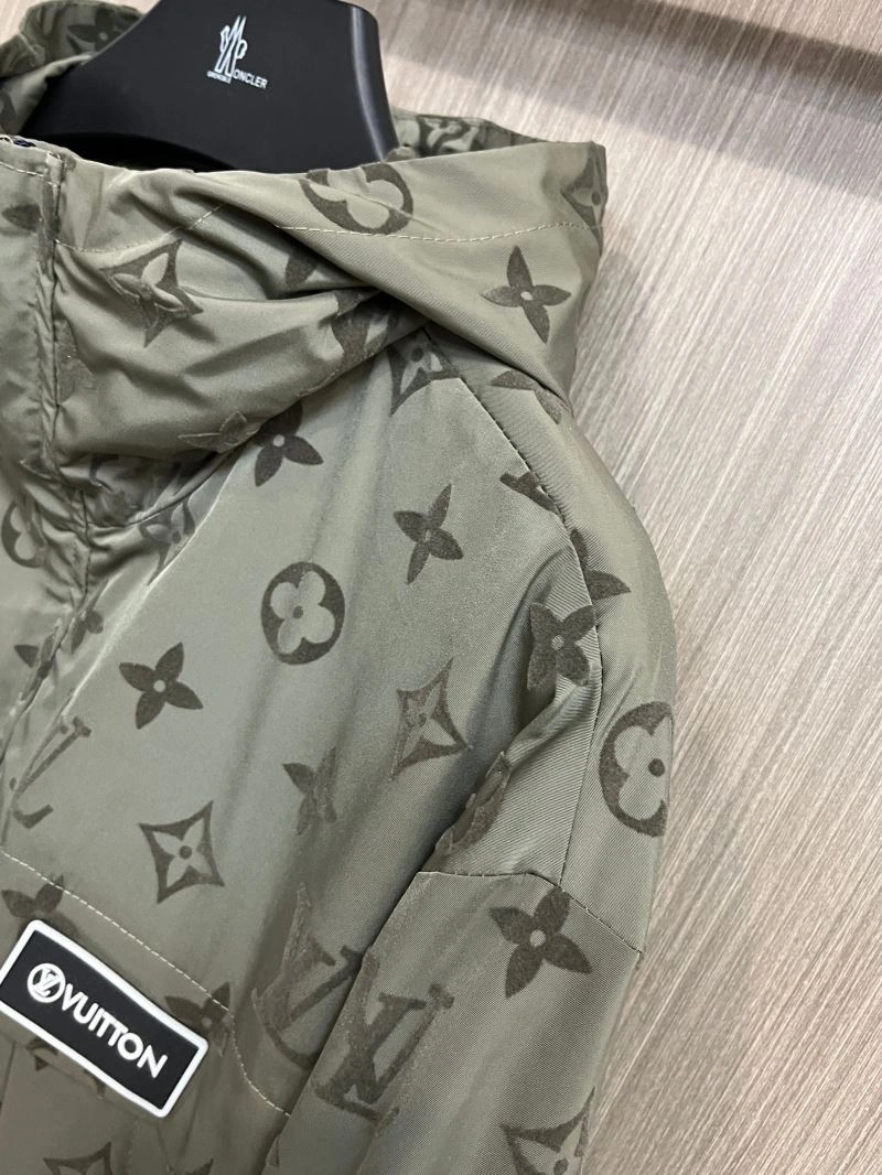 Louis Vuitton Outwear Sporty 137689