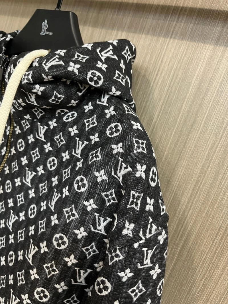 Elegant Louis Vuitton Outwear 137687