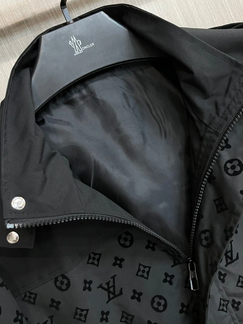 Louis Vuitton Outwear Casual 137695