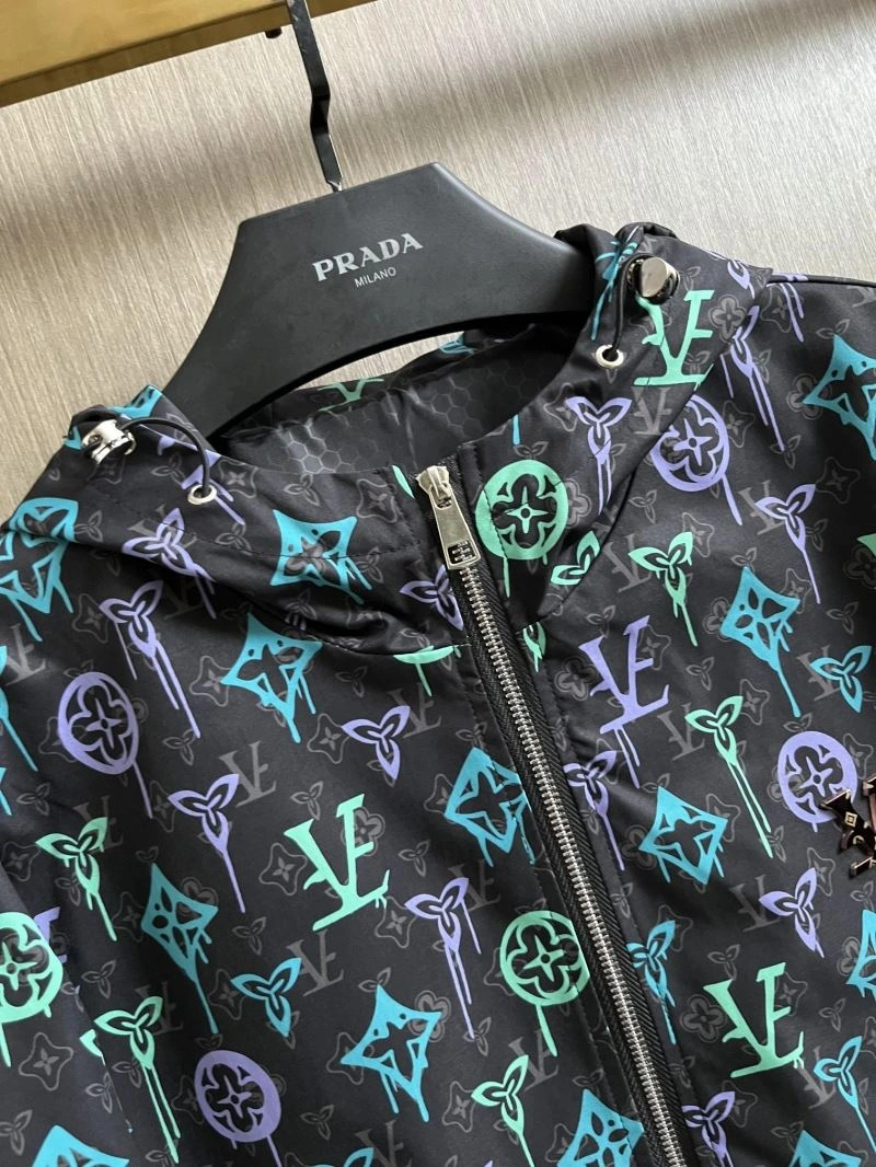 SmartChoice Louis Vuitton Outwear 137685