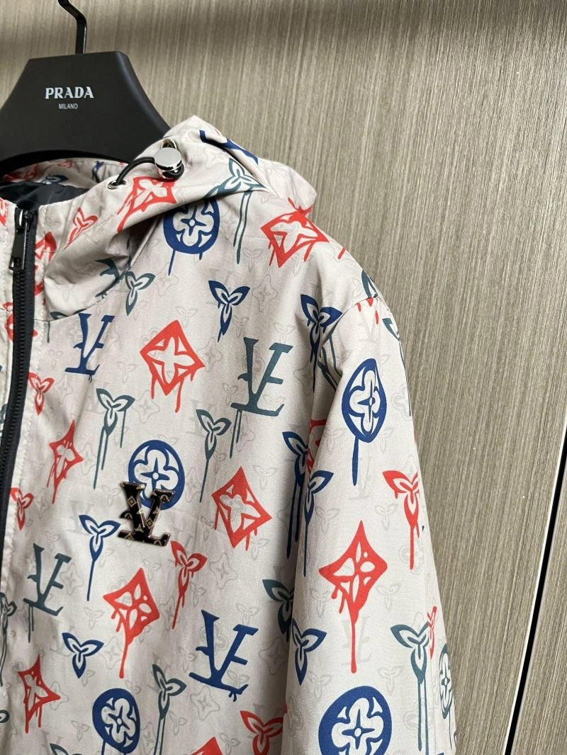 Attractive Louis Vuitton Outwear 137686