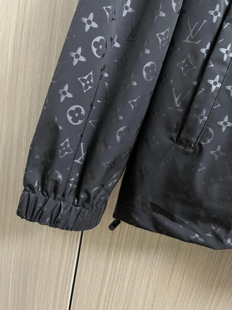 Louis Vuitton Outwear Packable 137684