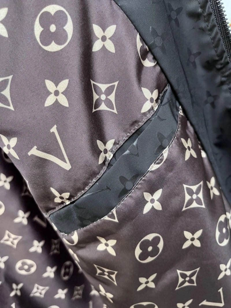 Louis Vuitton Outwear Packable 137684