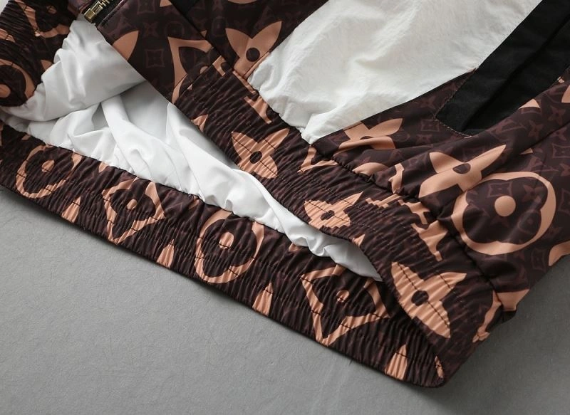 ZipUp Louis Vuitton Outwear 137694