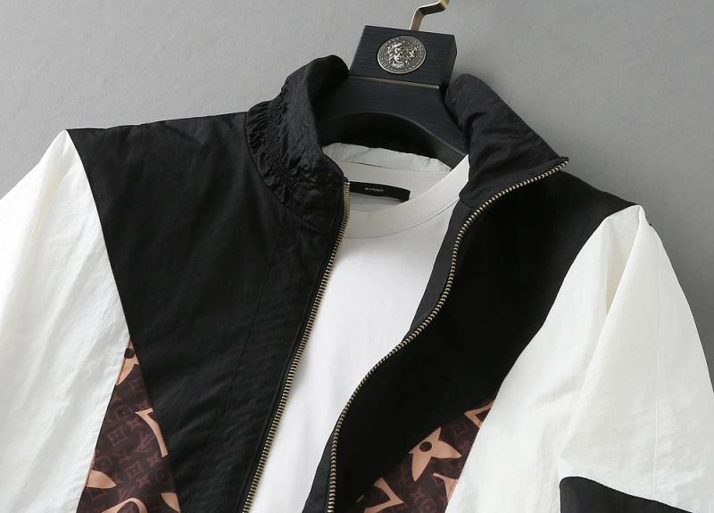 ZipUp Louis Vuitton Outwear 137694