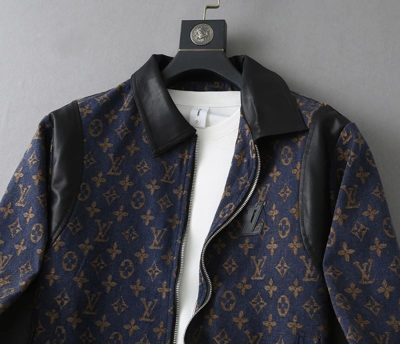 Lightweight Louis Vuitton Outwear 137680