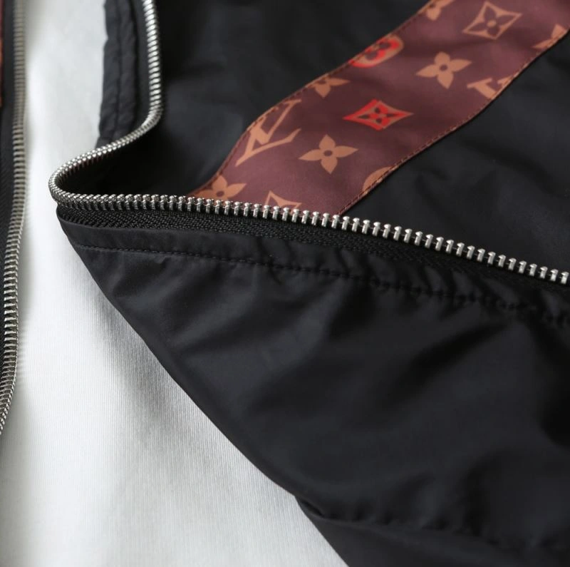 Louis Vuitton Outwear Neat 137675