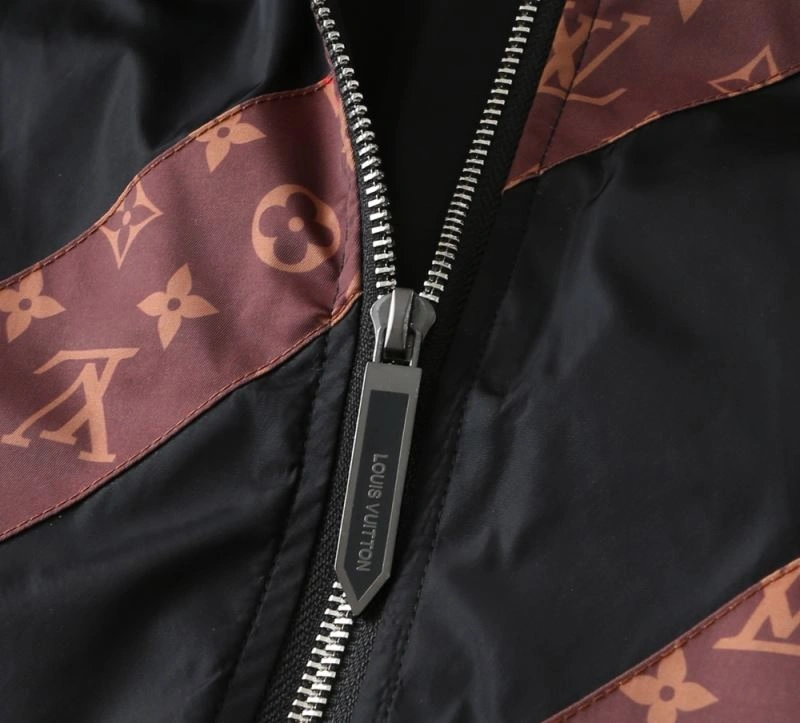 Louis Vuitton Outwear Neat 137675