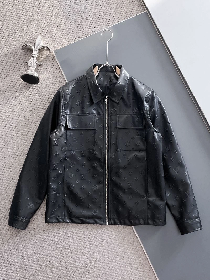 WaterResistant Louis Vuitton Outwear 137677
