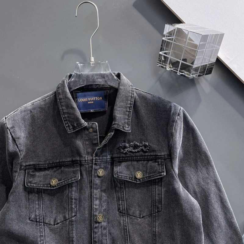 Modern Louis Vuitton Outwear 137676