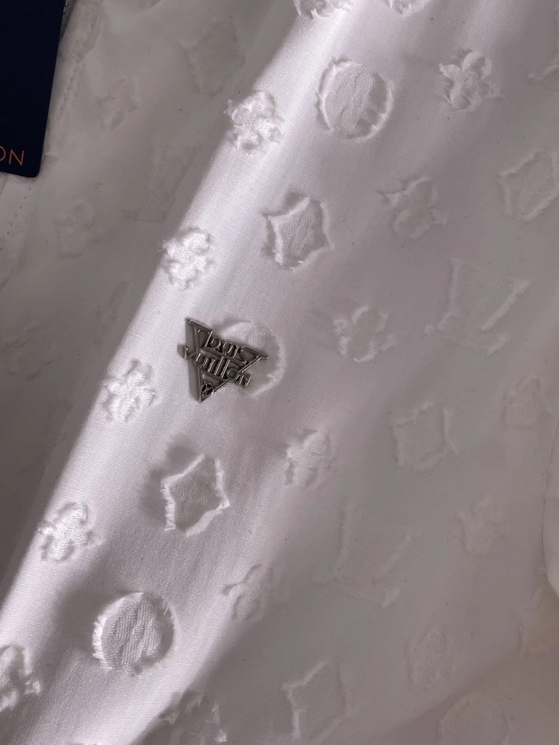 Fashionable Louis Vuitton Outwear 137655