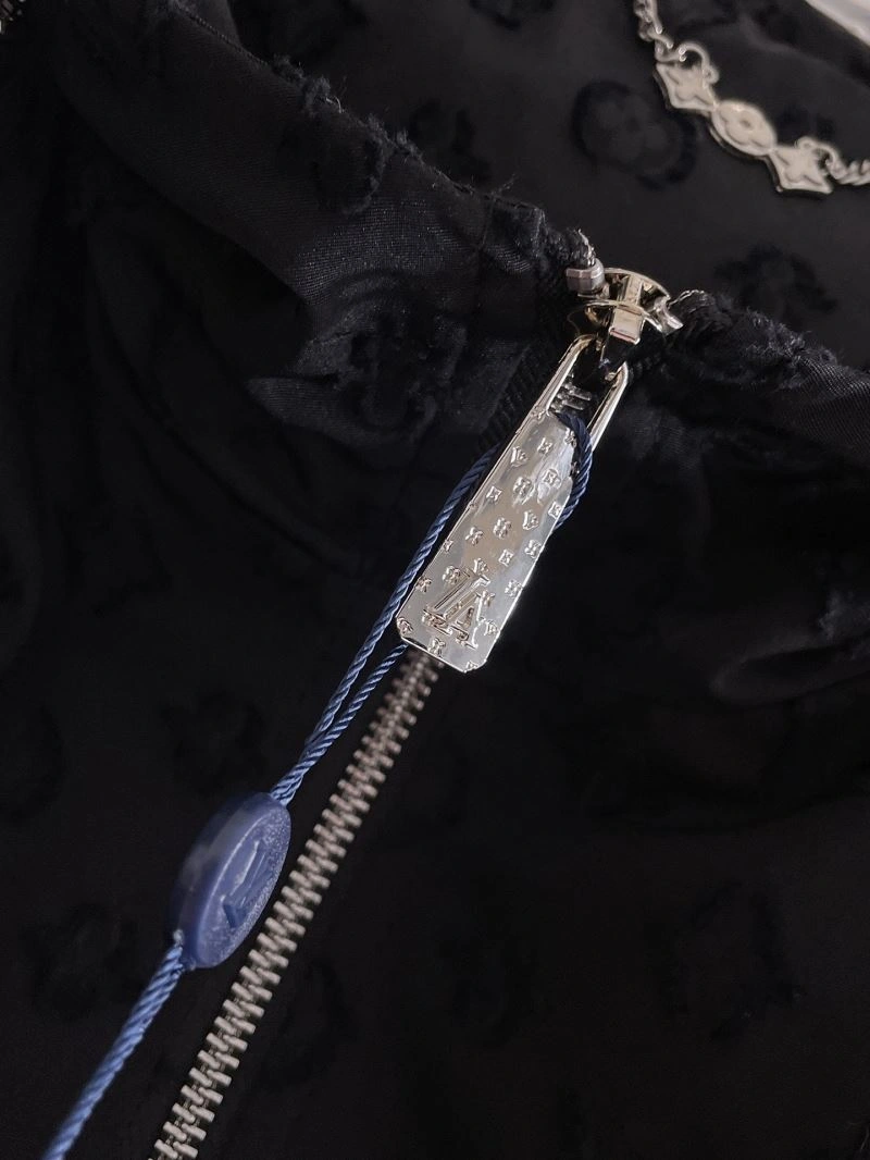 FreshLook Louis Vuitton Outwear 137658