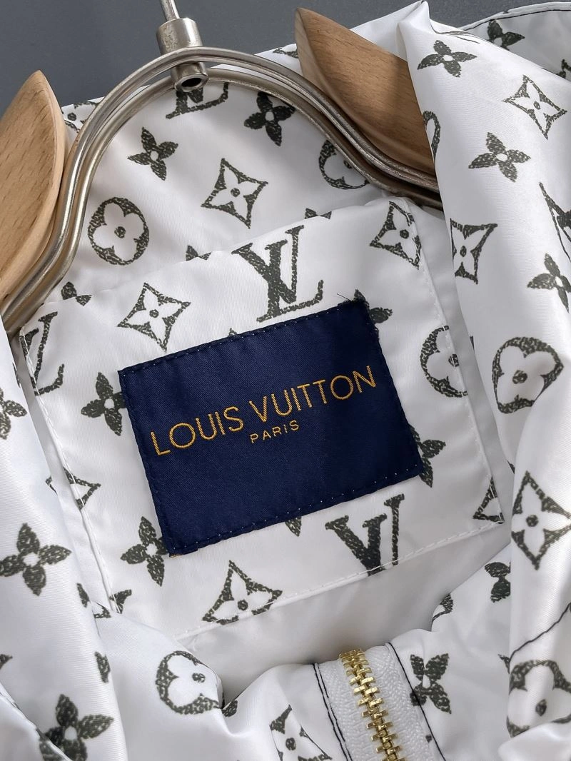 Louis Vuitton Outwear EasyCare 137653