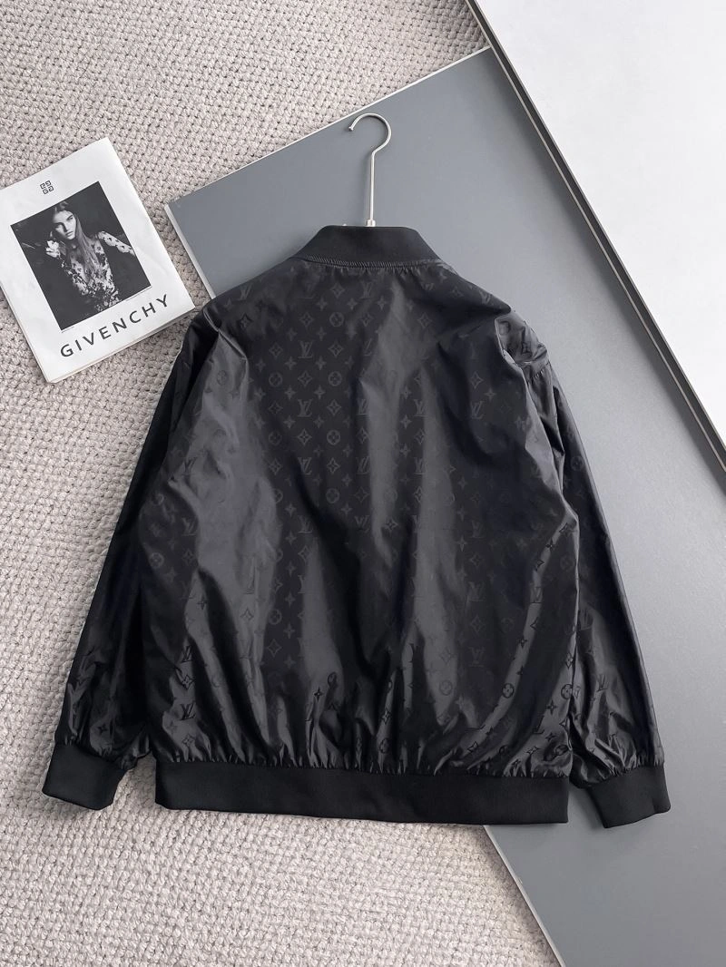 Louis Vuitton Outwear Lightweight 137652