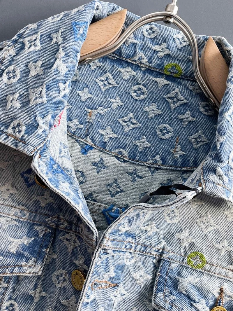 Louis Vuitton Outwear Packable 137651