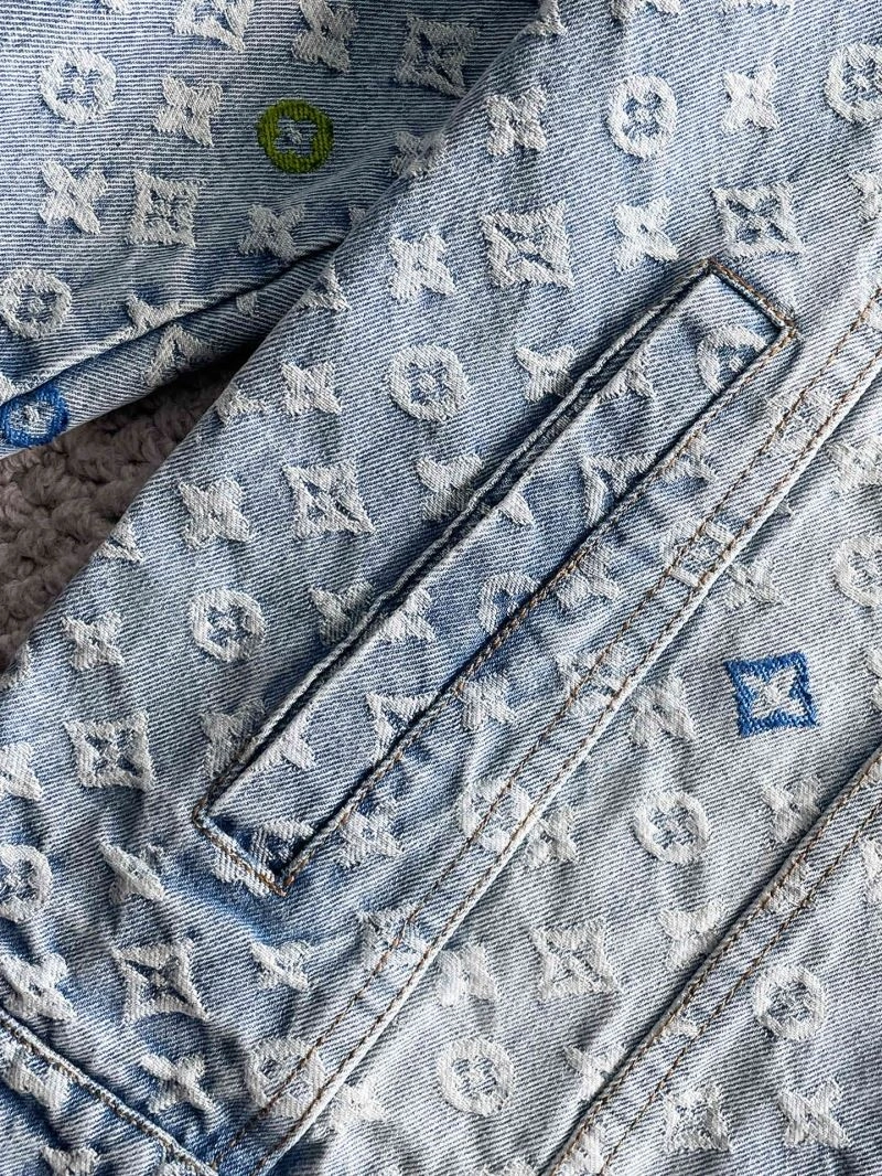 Louis Vuitton Outwear Packable 137651