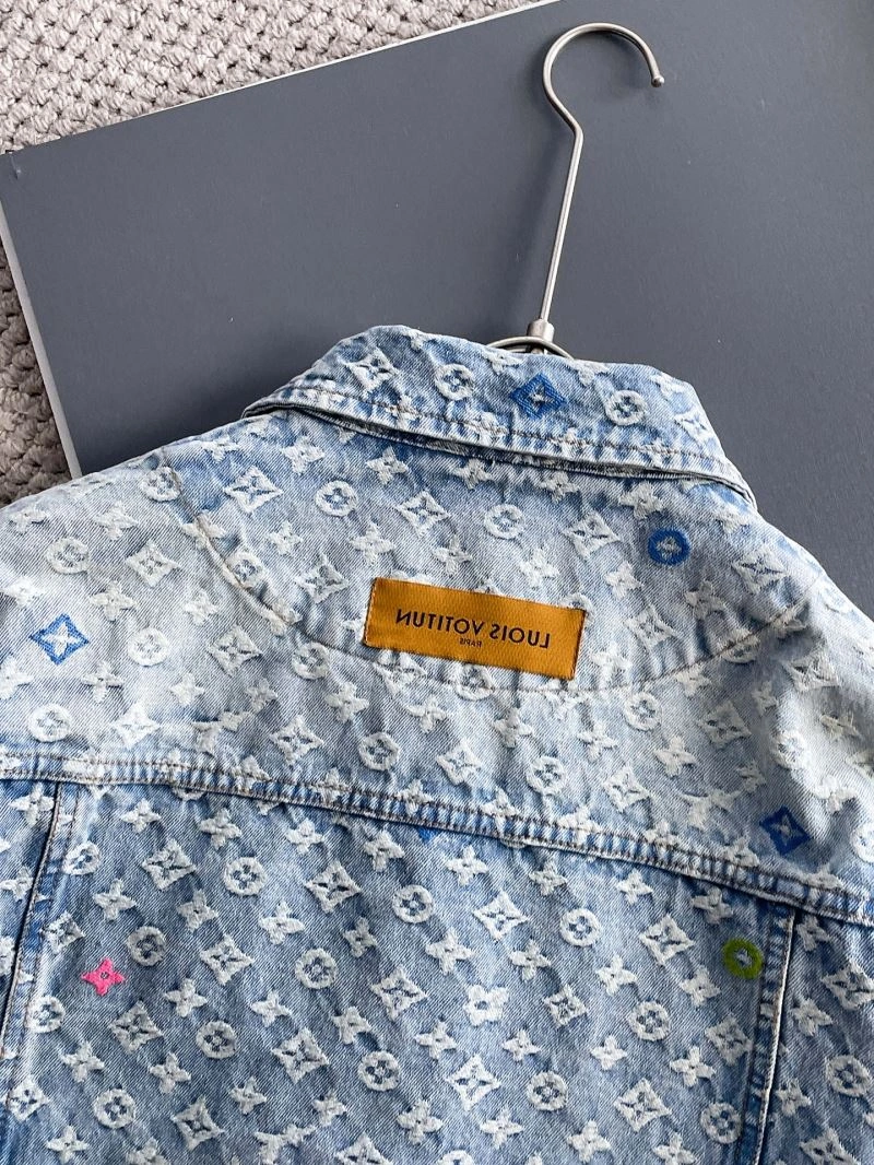 Louis Vuitton Outwear Packable 137651