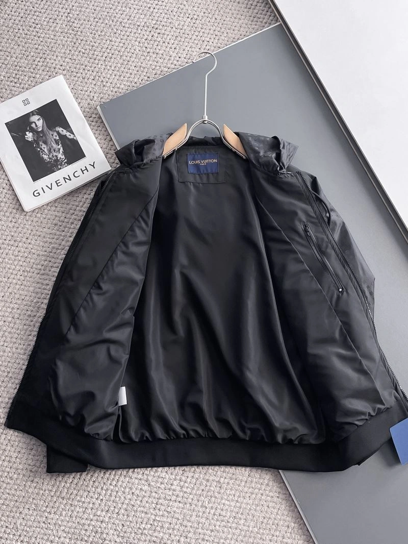 Cozy Louis Vuitton Outwear 137648