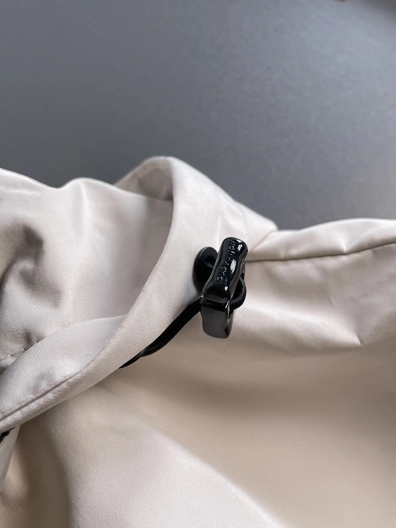 Louis Vuitton Outwear TimelessDesign 137646