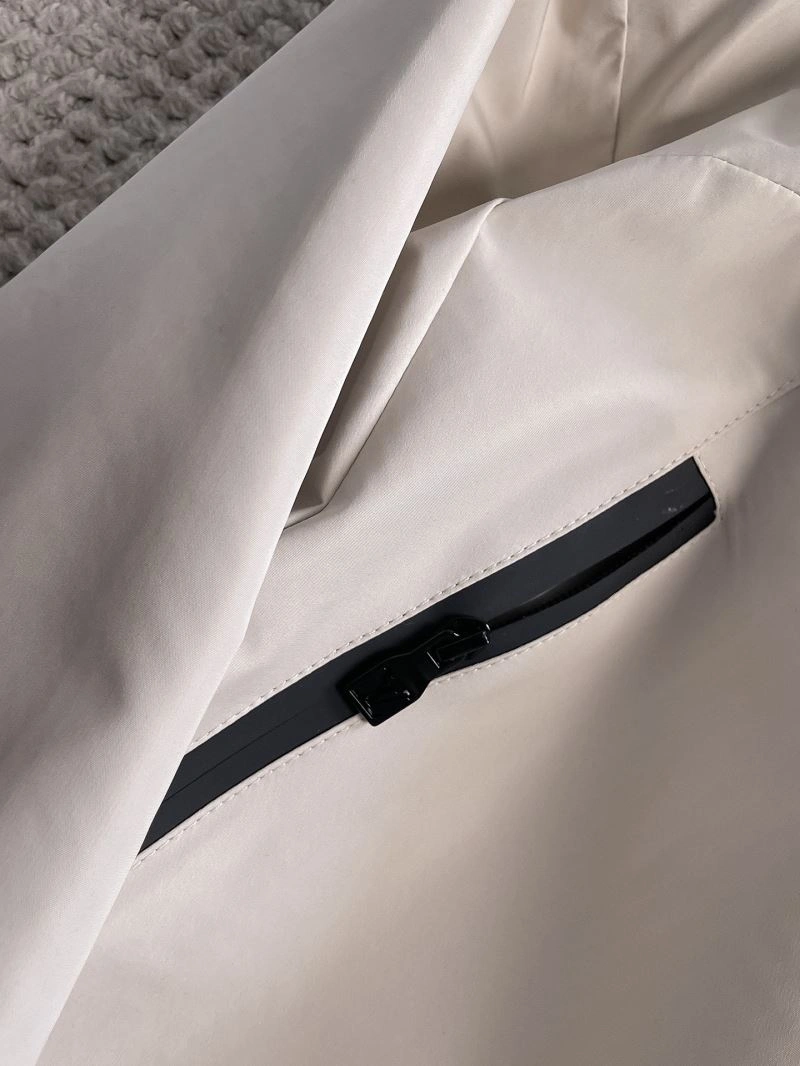 Louis Vuitton Outwear TimelessDesign 137646