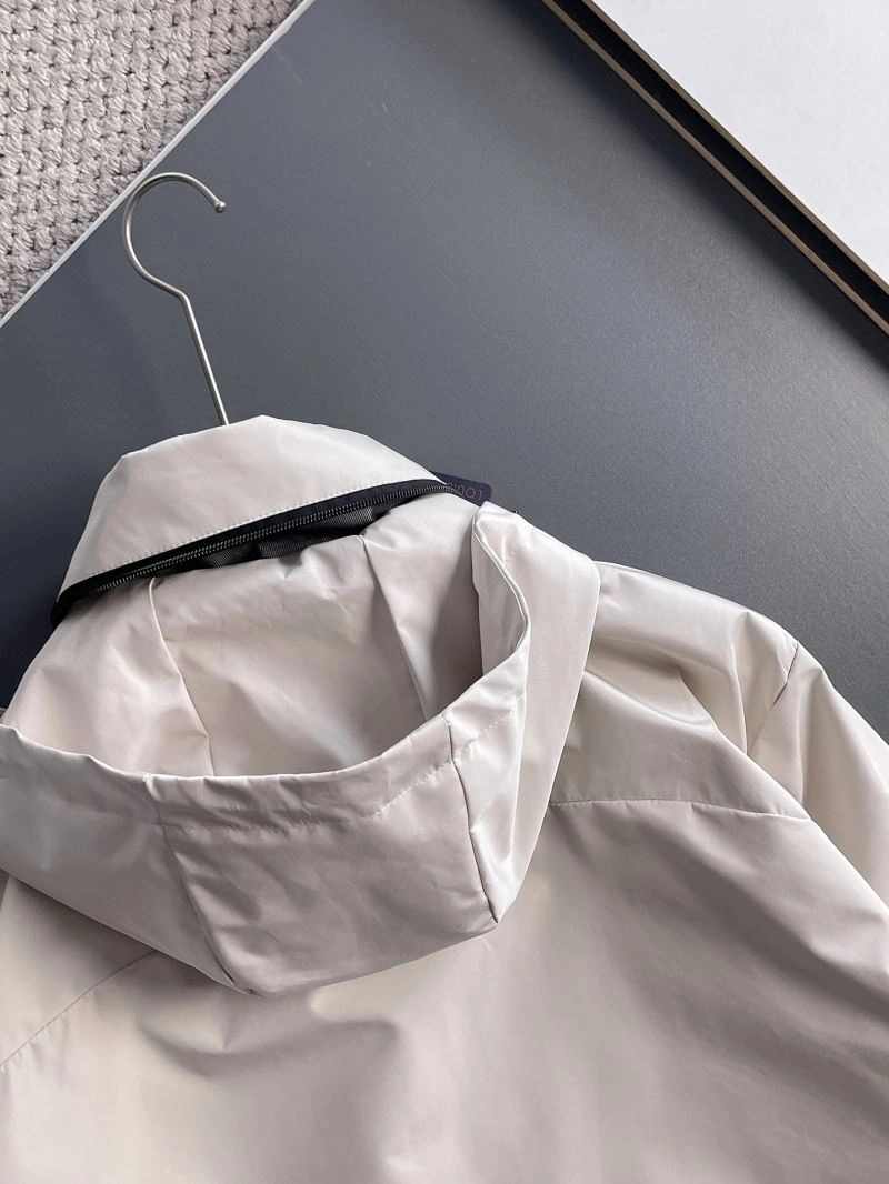 Louis Vuitton Outwear TimelessDesign 137646