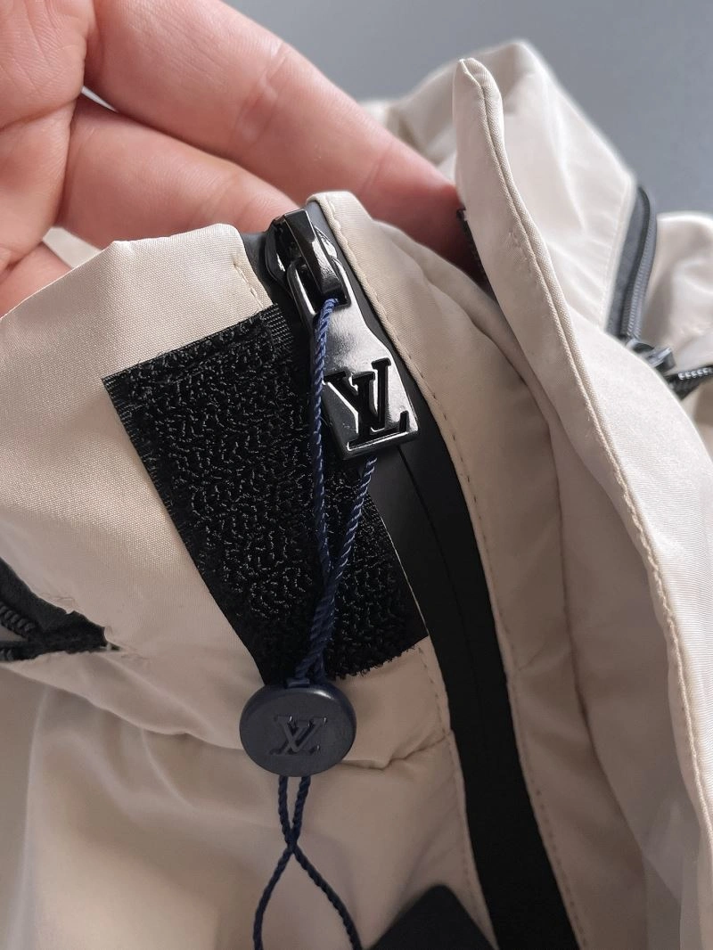 Louis Vuitton Outwear TimelessDesign 137646