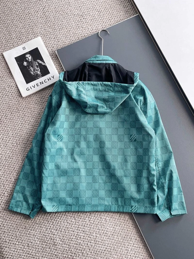 Stretchable Louis Vuitton Outwear 137644