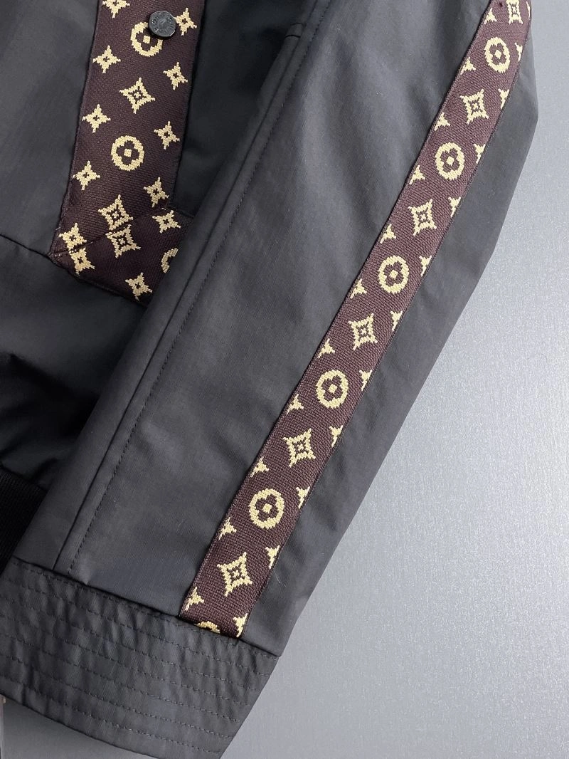 EasyCare Louis Vuitton Outwear 137643