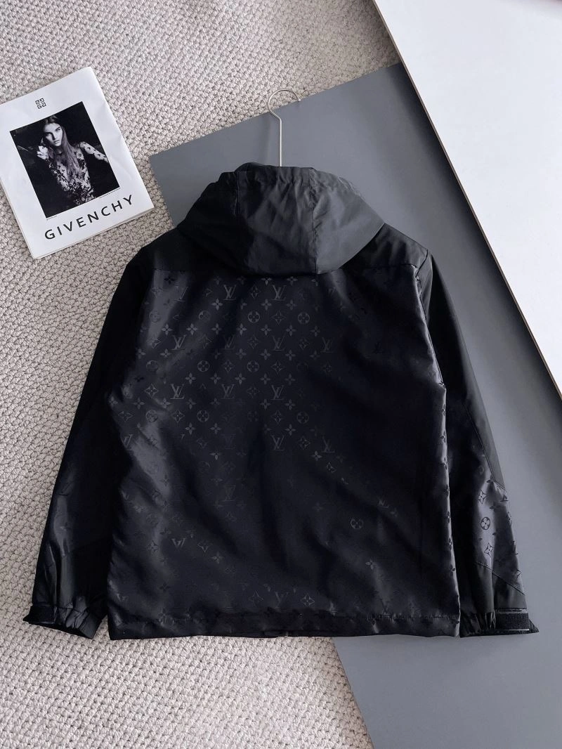 Resilient Louis Vuitton Outwear 137639