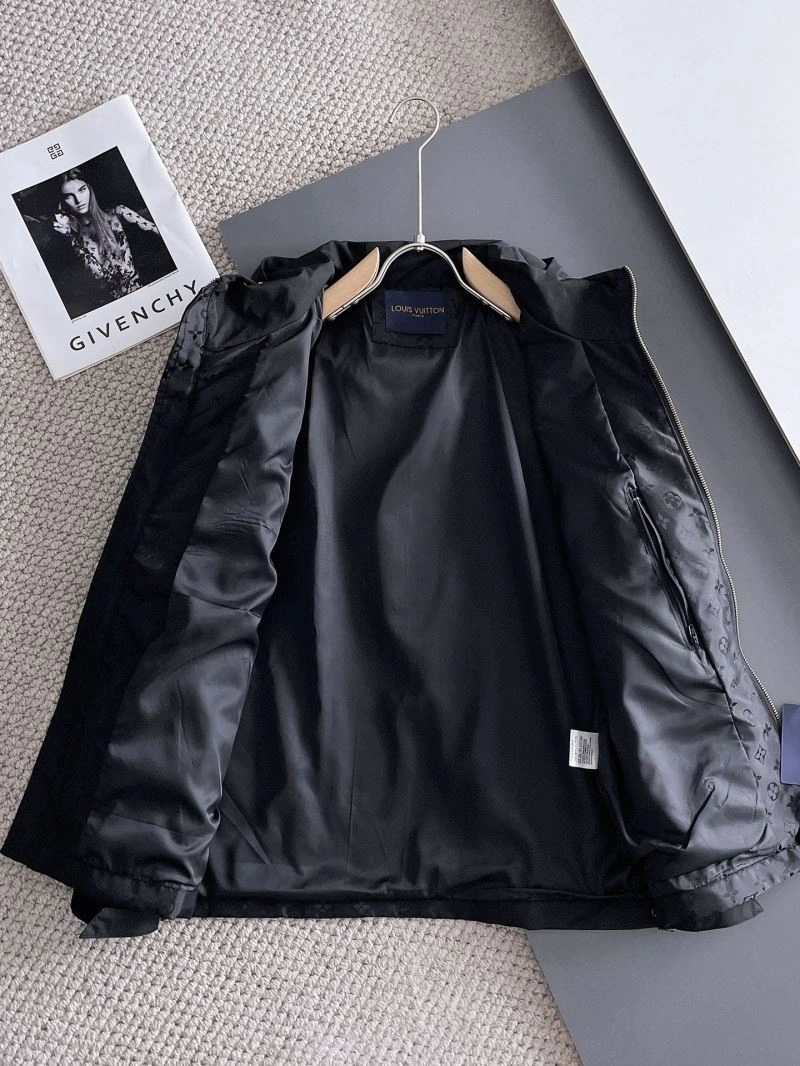 Resilient Louis Vuitton Outwear 137639