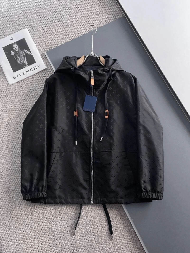WrinkleFree Louis Vuitton Outwear 137630