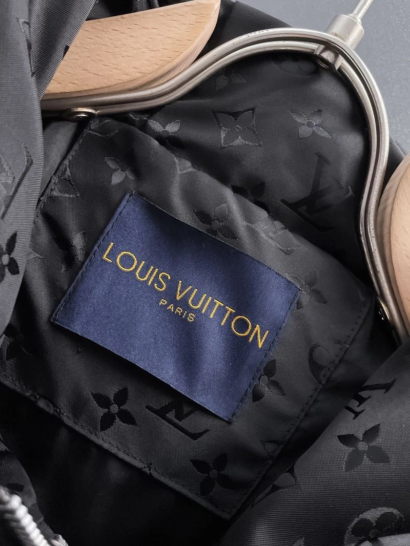 WrinkleFree Louis Vuitton Outwear 137630