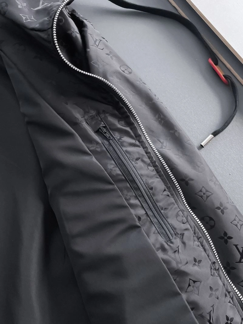WrinkleFree Louis Vuitton Outwear 137630