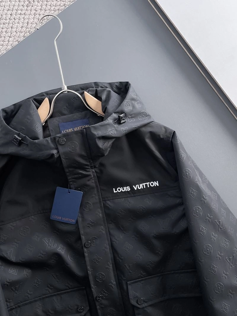 OnTrend Louis Vuitton Outwear 137632