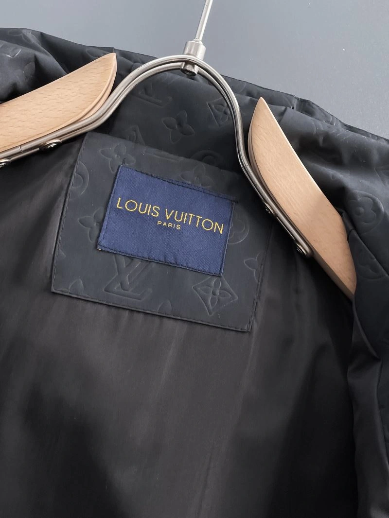 OnTrend Louis Vuitton Outwear 137632