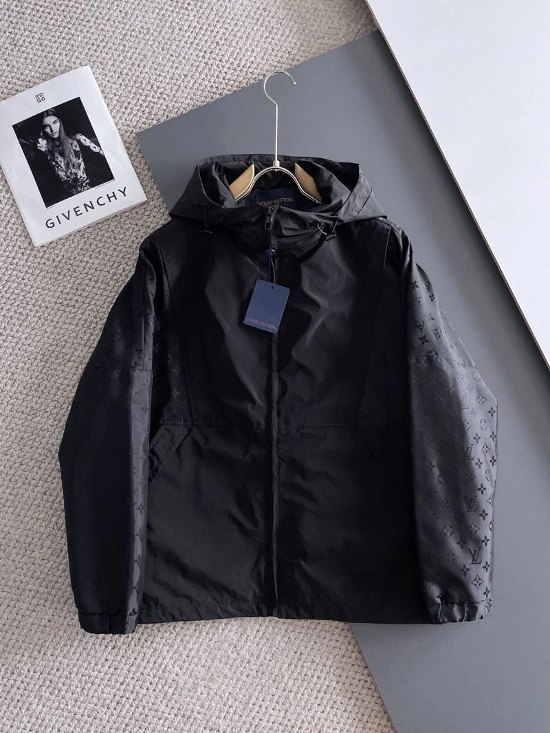 Louis Vuitton Outwear Lightweight 137622